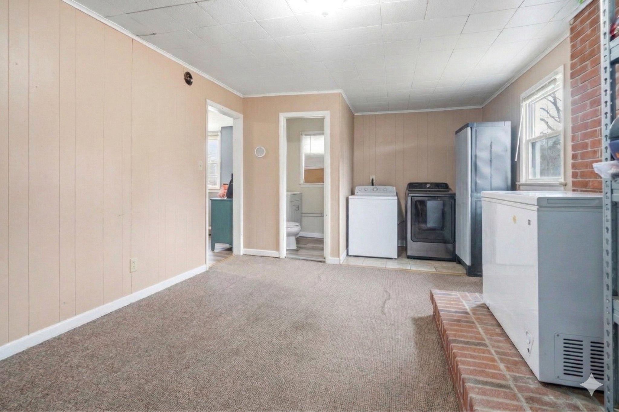 16700 Frederick Road Mount Airy, MD 21771 - Photo 23 of 45 16706 Frederick - 3BR/1.5BA