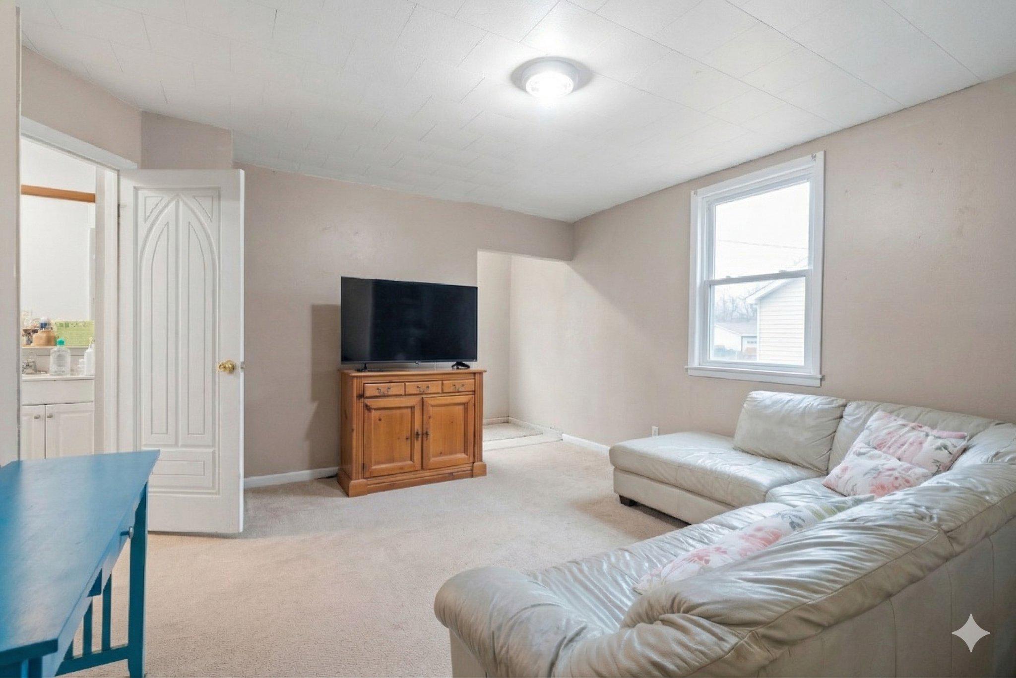 16700 Frederick Road Mount Airy, MD 21771 - Photo 26 of 45 16706 Frederick - 3BR/1.5BA