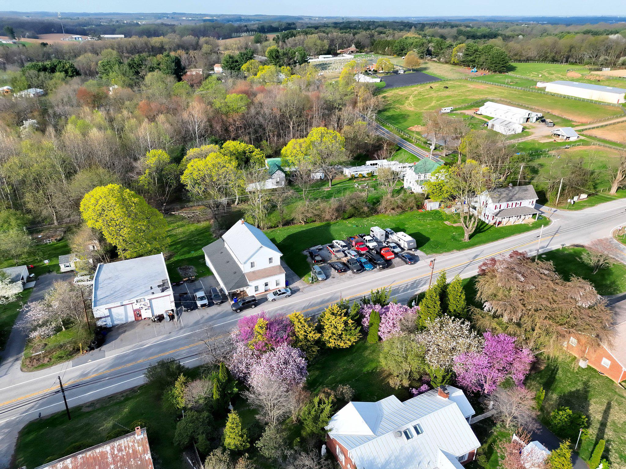 16700 Frederick Road Mount Airy, MD 21771 - Photo 3 of 45 3 Building Portfolio: Detached/Duplex, Auto Shop