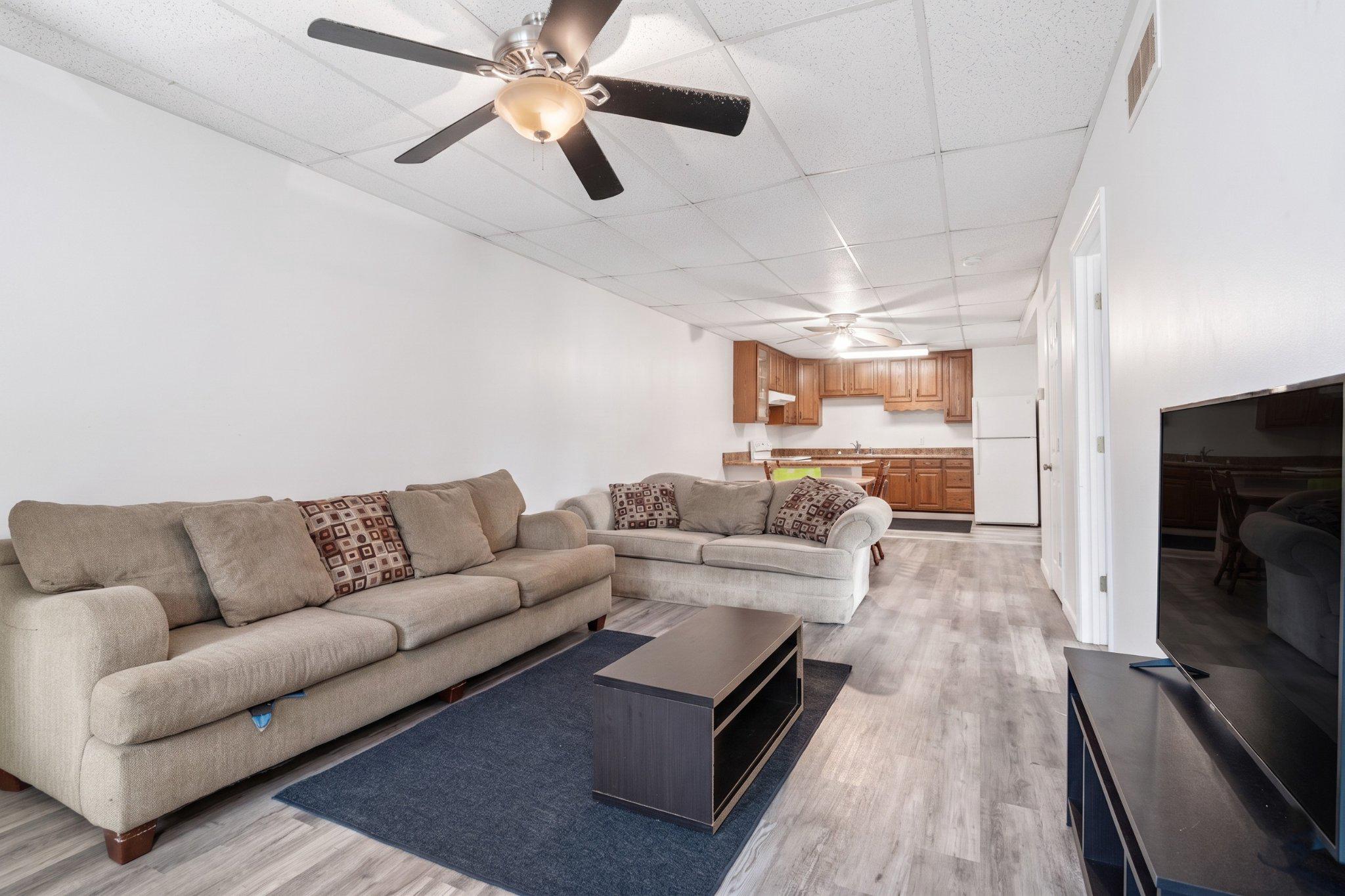 16700 Frederick Road Mount Airy, MD 21771 - Photo 31 of 45 16706 #A Frederick - 2BR/1BA
