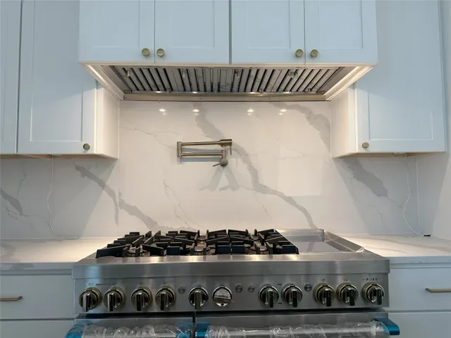 $2,199,990 | 6010 Adhara Pass, Austin, TX 78730