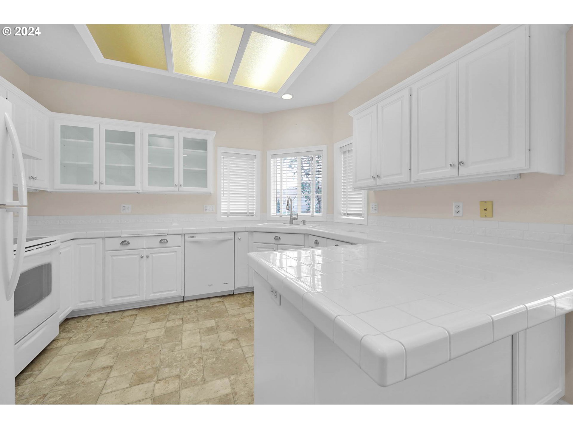 3253 Lakemont Drive Eugene, OR 97408 - Photo 19 of 40