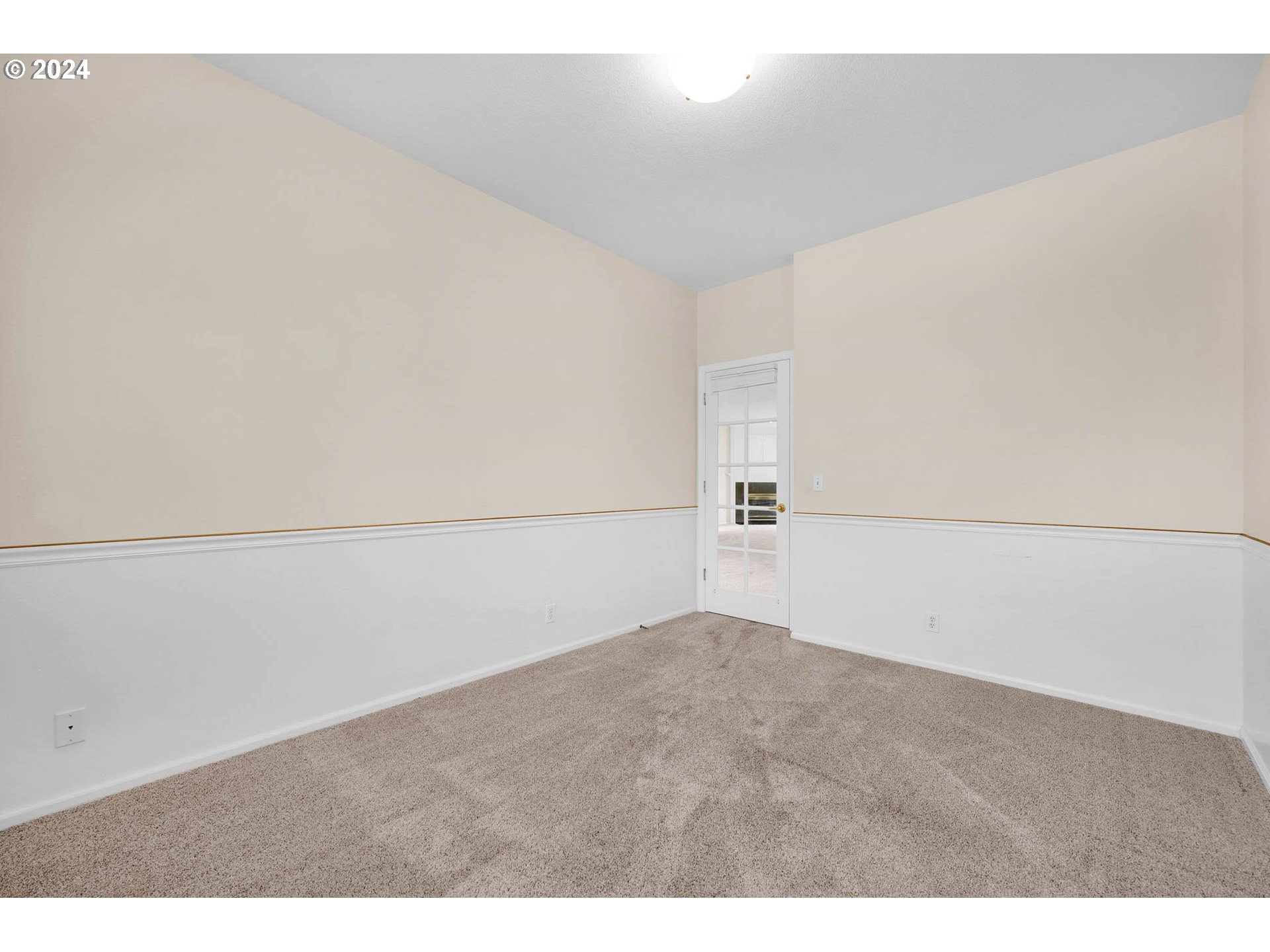 3253 Lakemont Drive Eugene, OR 97408 - Photo 23 of 40