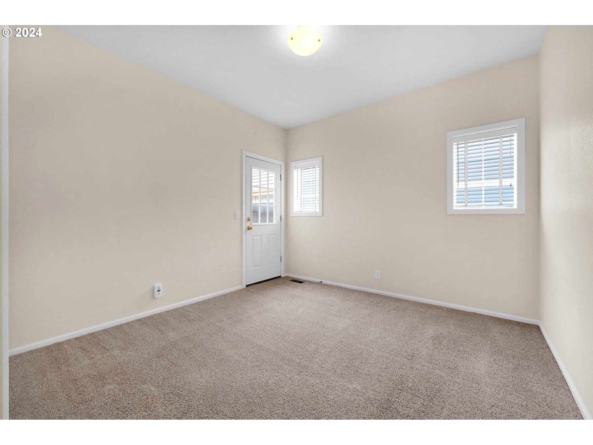 3253 Lakemont Drive Eugene, OR 97408 - Photo 26 of 40