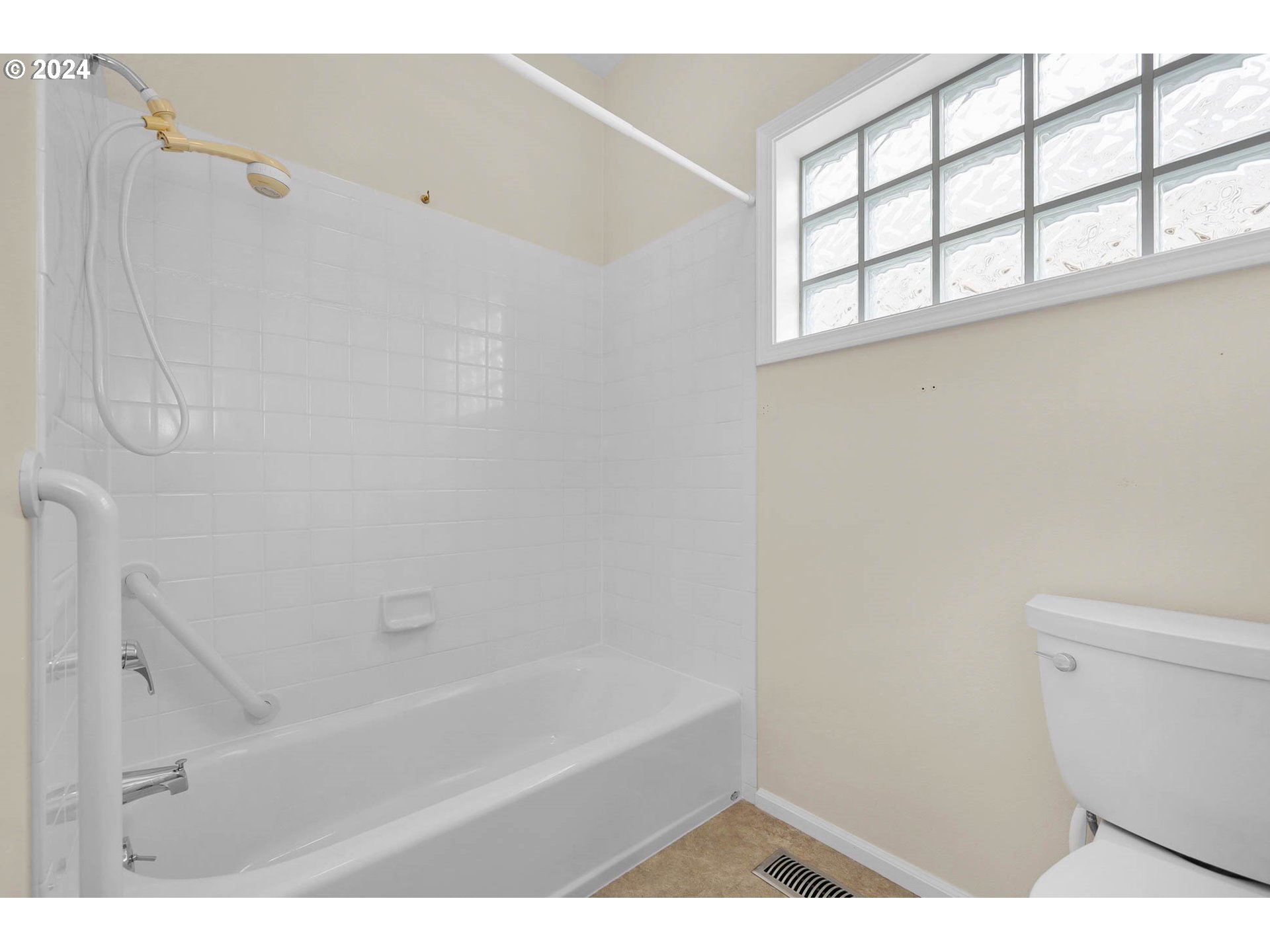 3253 Lakemont Drive Eugene, OR 97408 - Photo 31 of 40