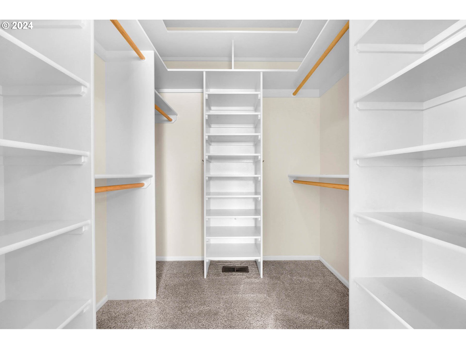 3253 Lakemont Drive Eugene, OR 97408 - Photo 32 of 40