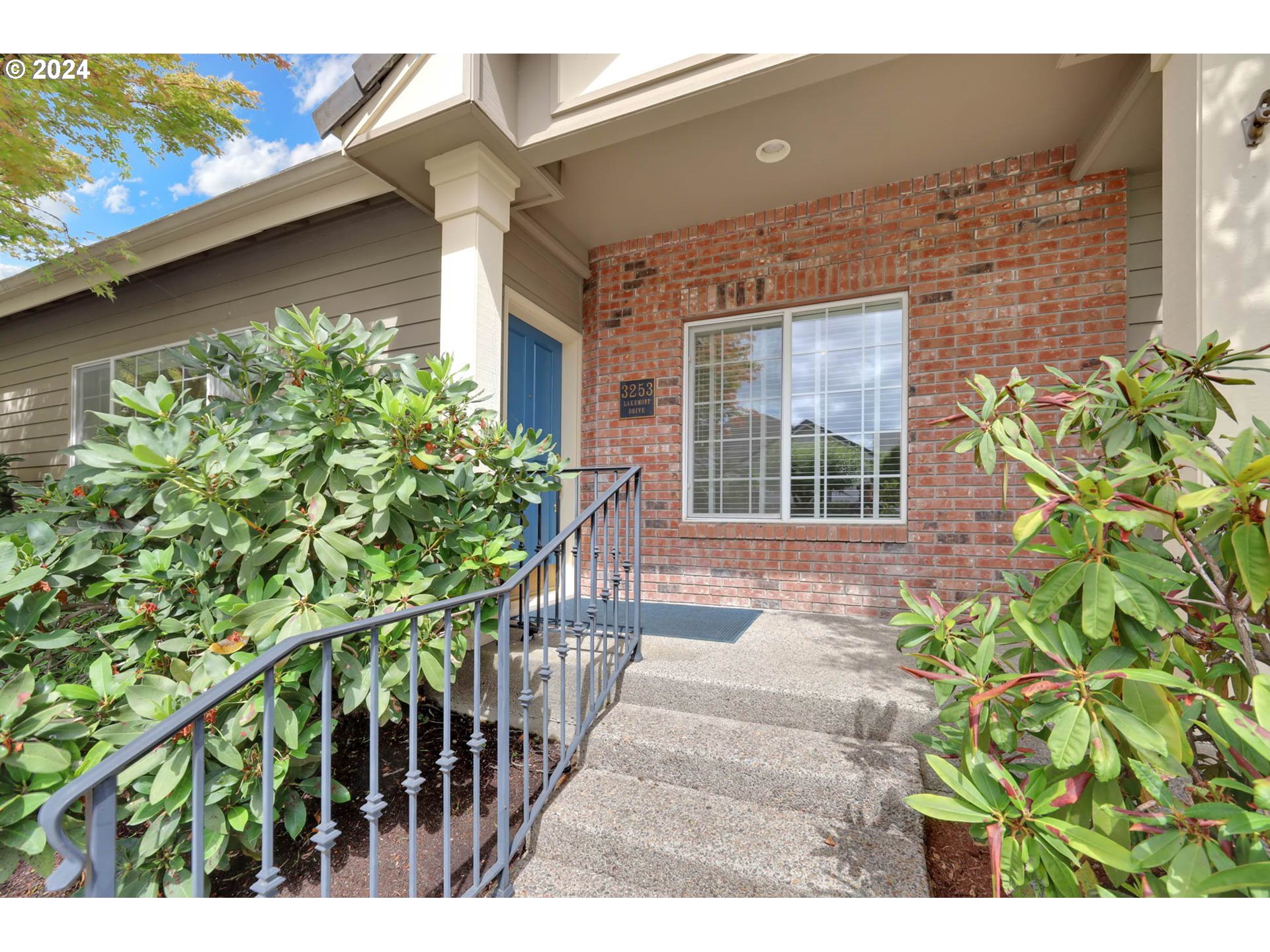 3253 Lakemont Drive Eugene, OR 97408 - Photo 4 of 40