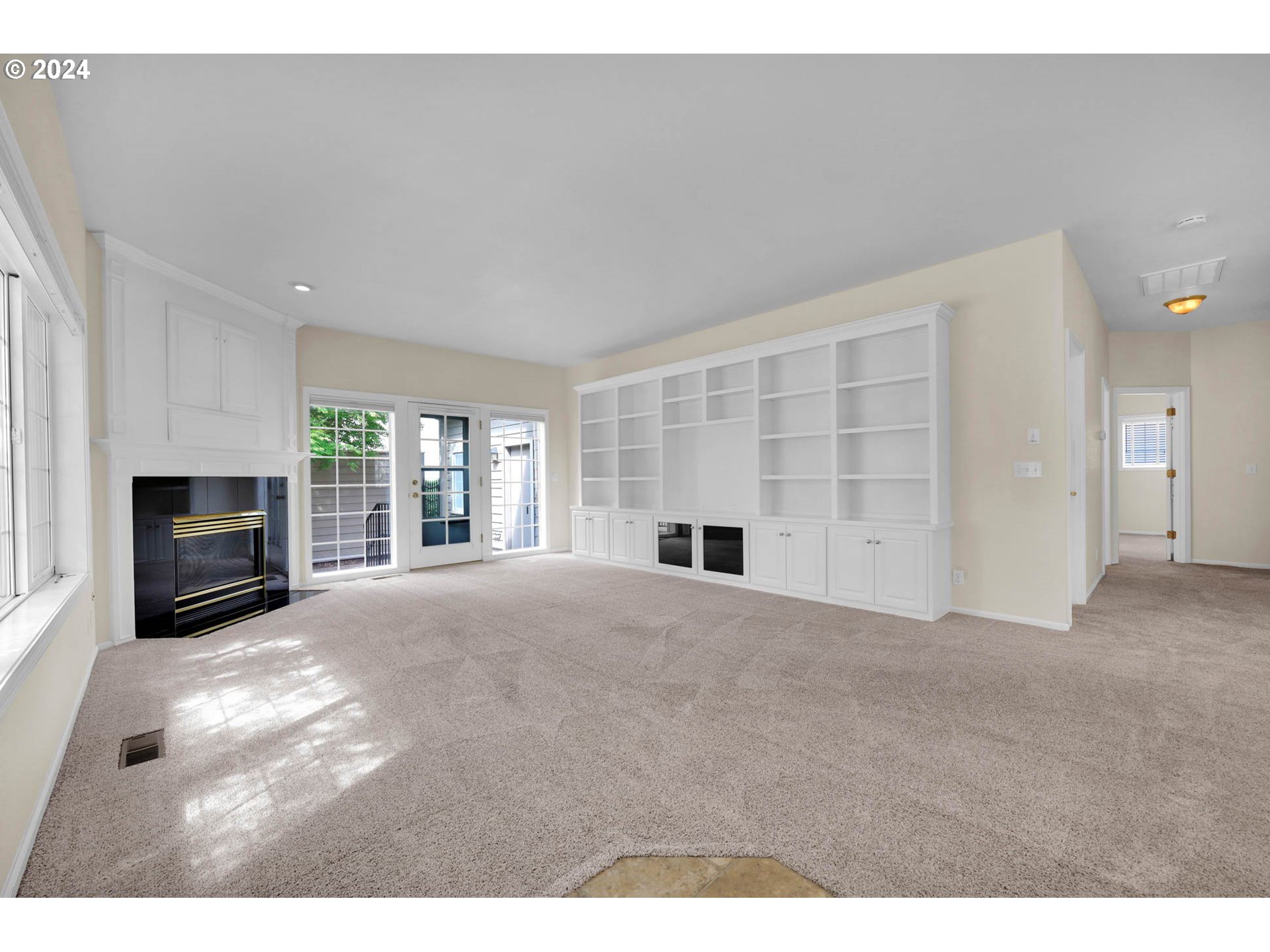 3253 Lakemont Drive Eugene, OR 97408 - Photo 6 of 40