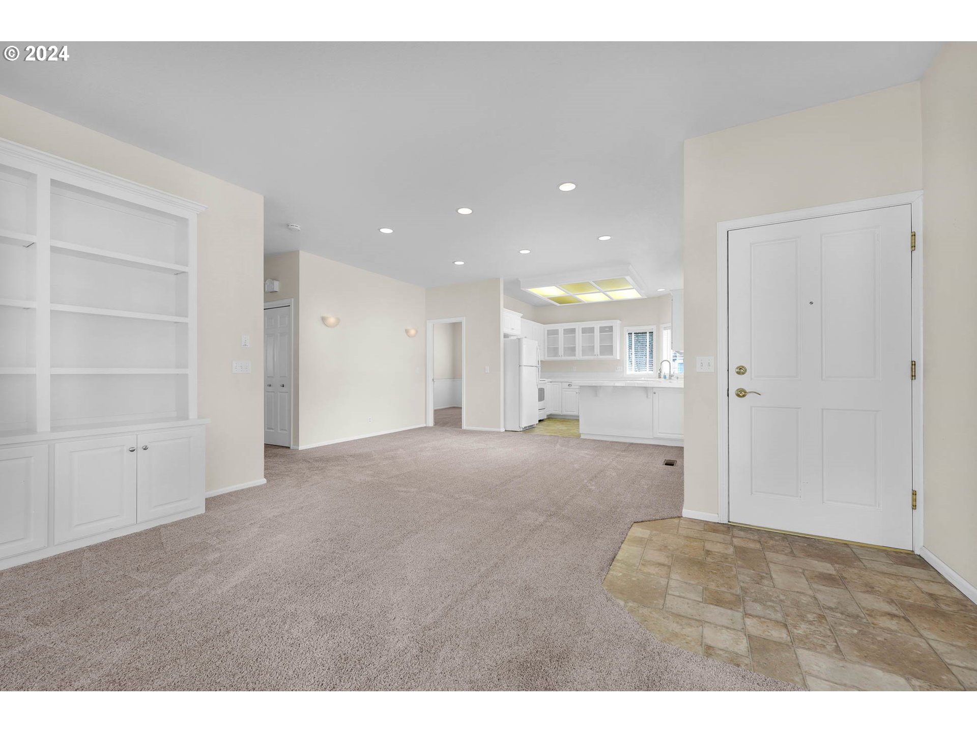 3253 Lakemont Drive Eugene, OR 97408 - Photo 10 of 40