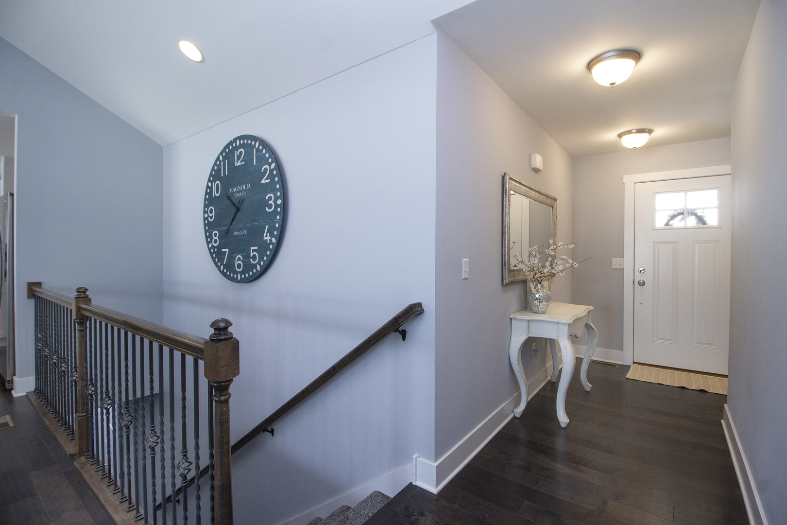 6104 Park View Drive Bourbonnais, IL 60914 - Photo 3 of 31 a view of a hallway with wooden floor