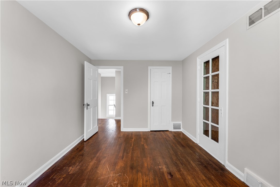 13661 Cedar Road Cleveland, OH 44118 - Photo 19 of 29