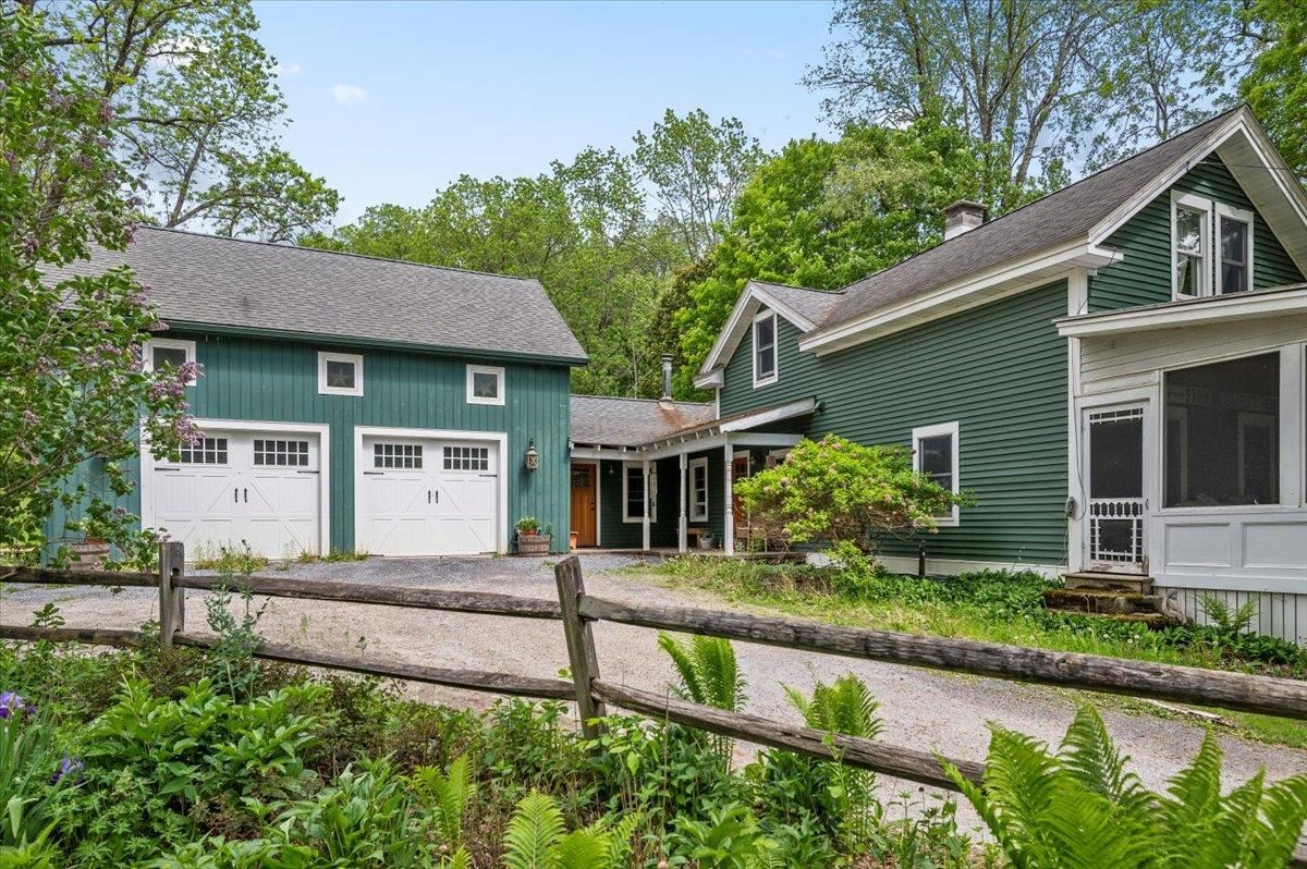 147 Harrington Road Shaftsbury, VT 05257 - Photo 4 of 36 Gallery Image 4