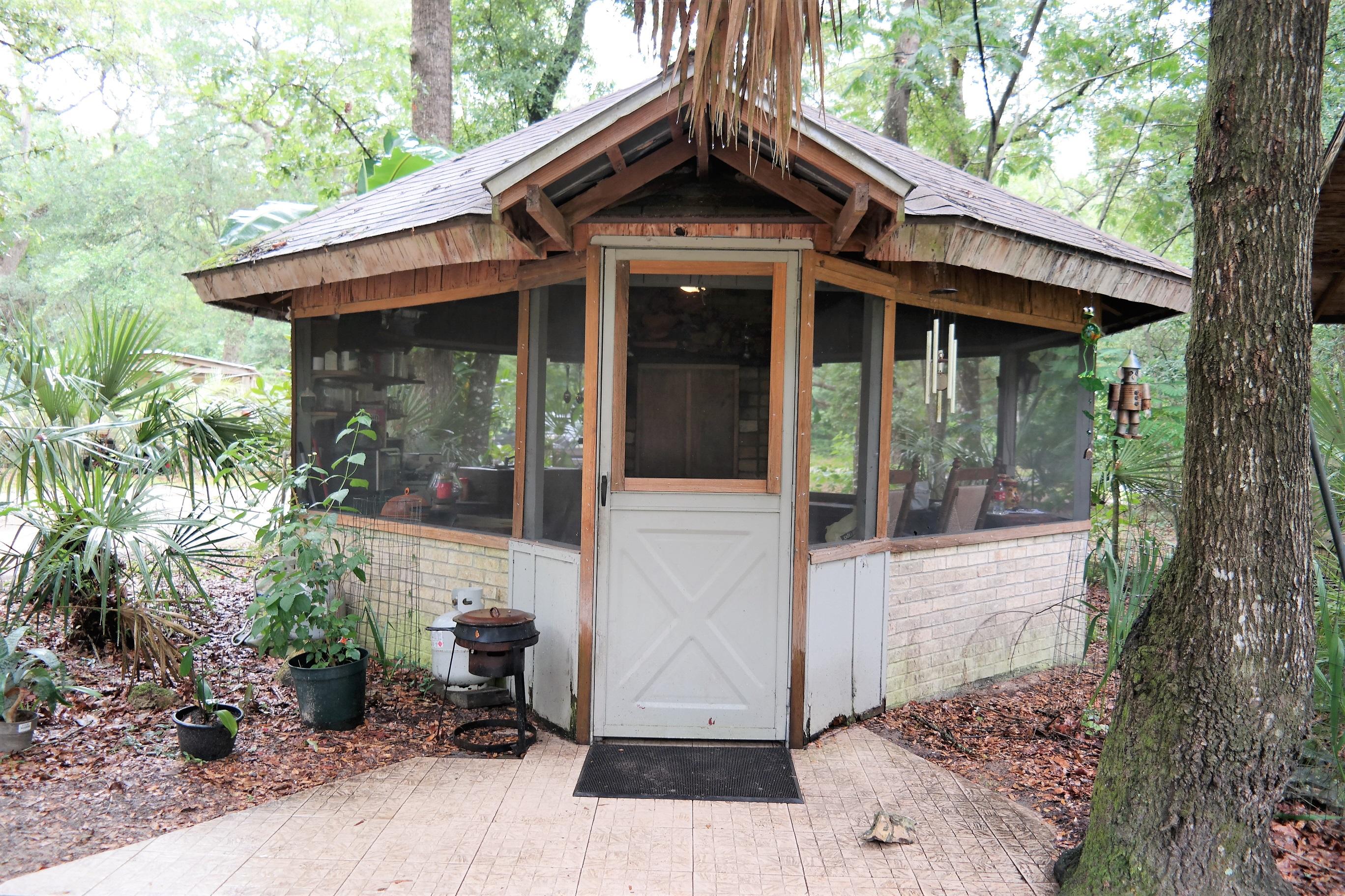 586 Choctawhatchee River Road Ponce de Leon, FL 32455 - Photo 1 of 38 Recreational Property