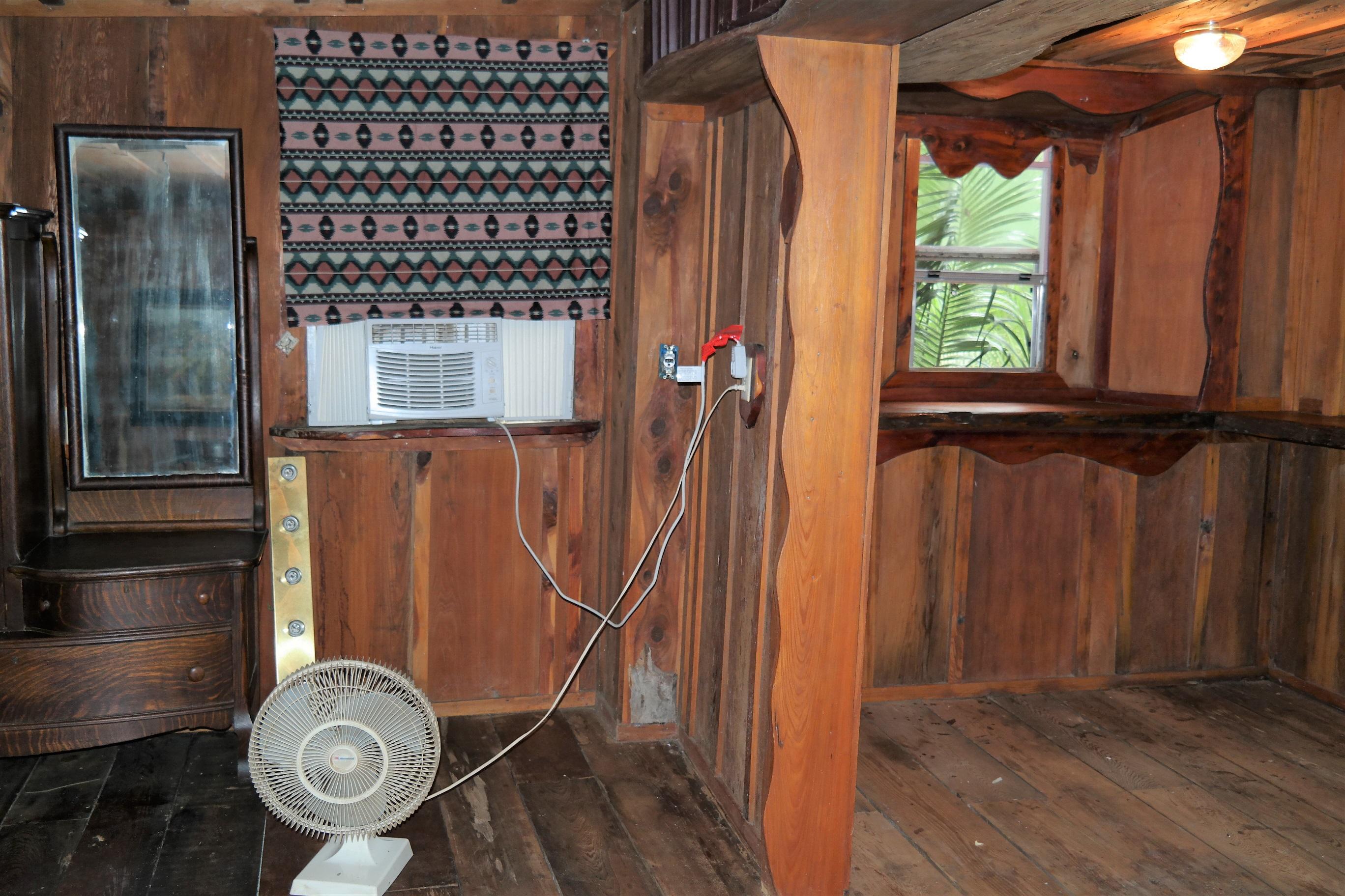 586 Choctawhatchee River Road Ponce de Leon, FL 32455 - Photo 21 of 38 Outbuilding 1 - Rec, Saloon (9)