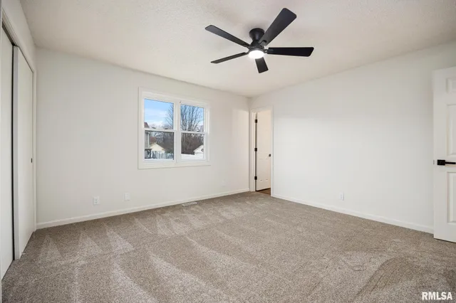 $345,000 | 409 Briarbrook Drive, East Peoria, IL 61611