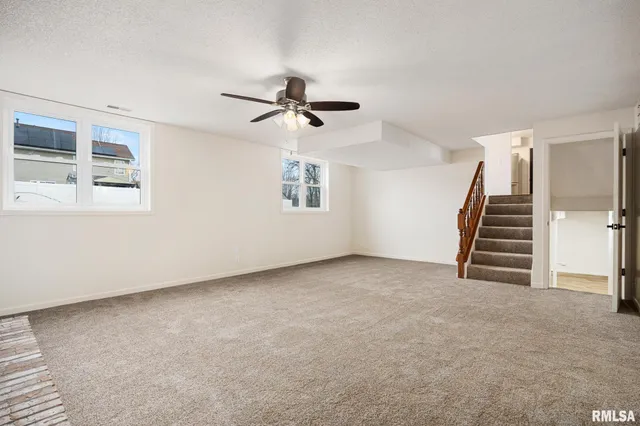 $345,000 | 409 Briarbrook Drive, East Peoria, IL 61611