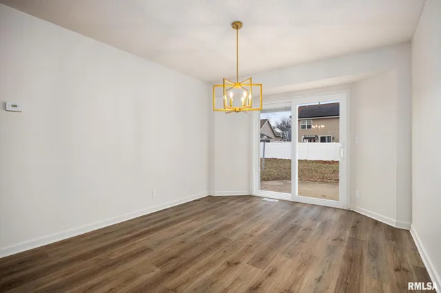 $345,000 | 409 Briarbrook Drive, East Peoria, IL 61611