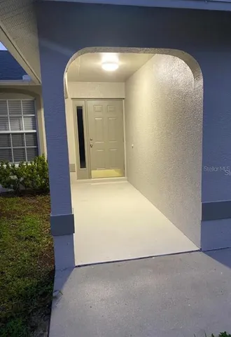 a view of an entryway