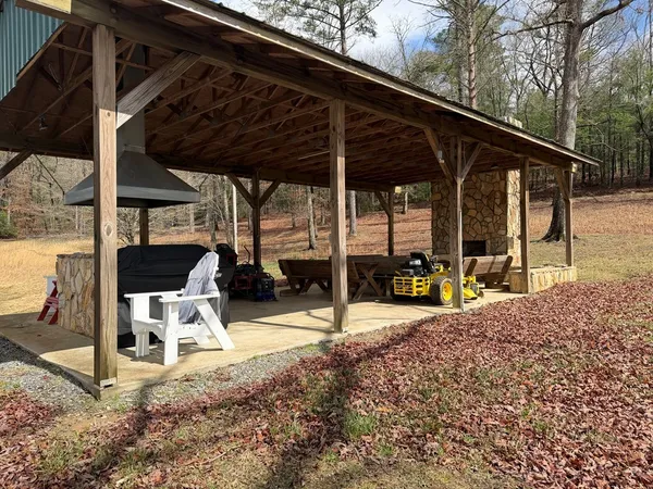 a view of a patio