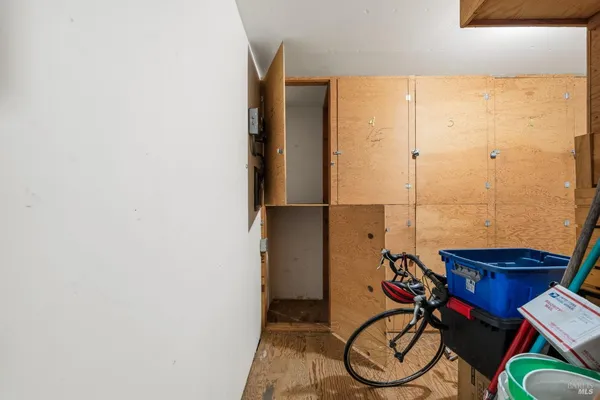 $410,000 | 260 Merrydale Road, Unit 5, San Rafael, CA 94903