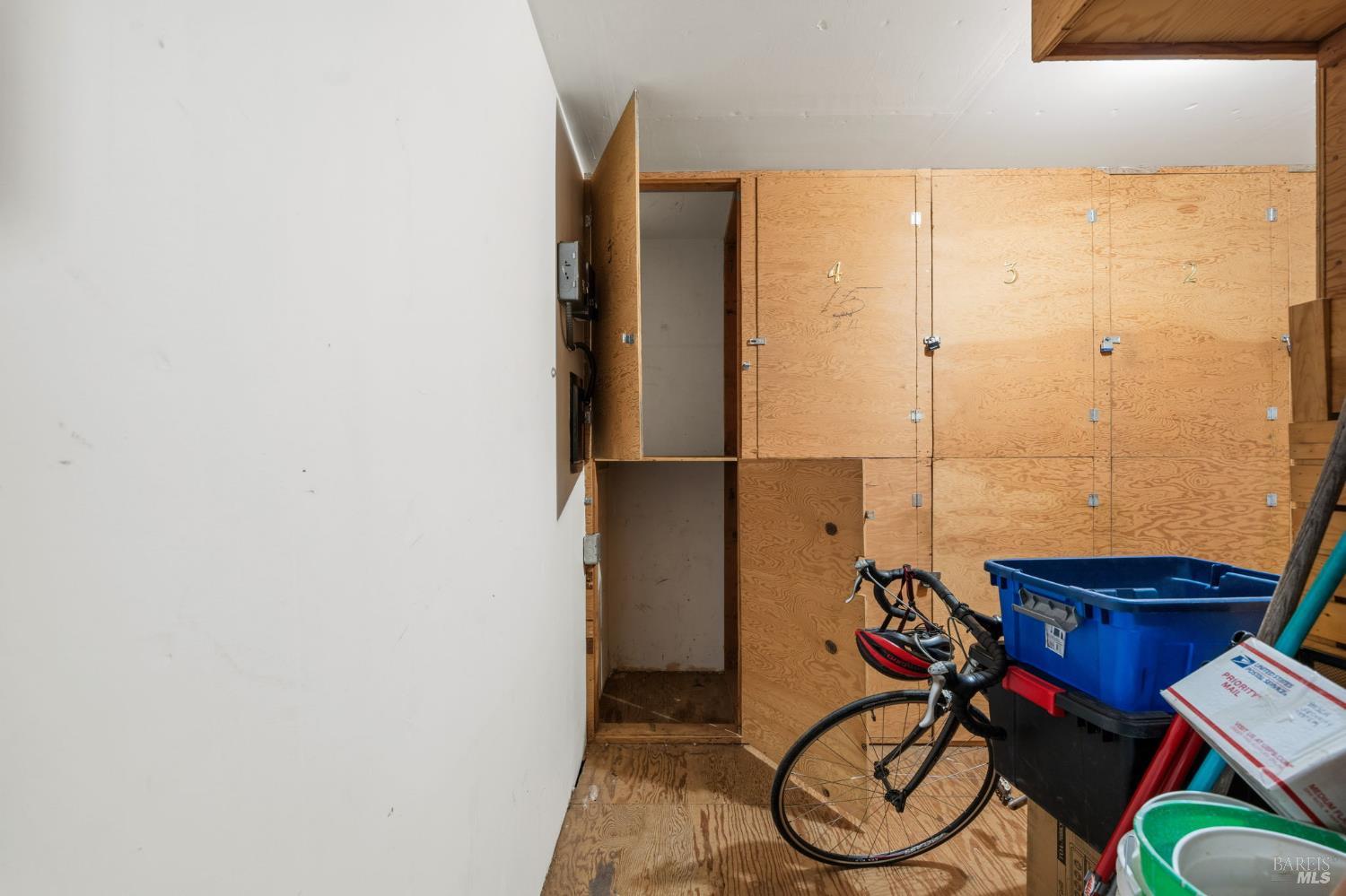 260 Merrydale Road, Unit 5 San Rafael, CA 94903 - Photo 19 of 28