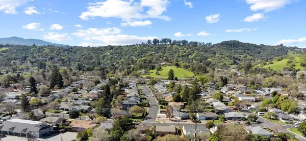 $410,000 | 260 Merrydale Road, Unit 5, San Rafael, CA 94903