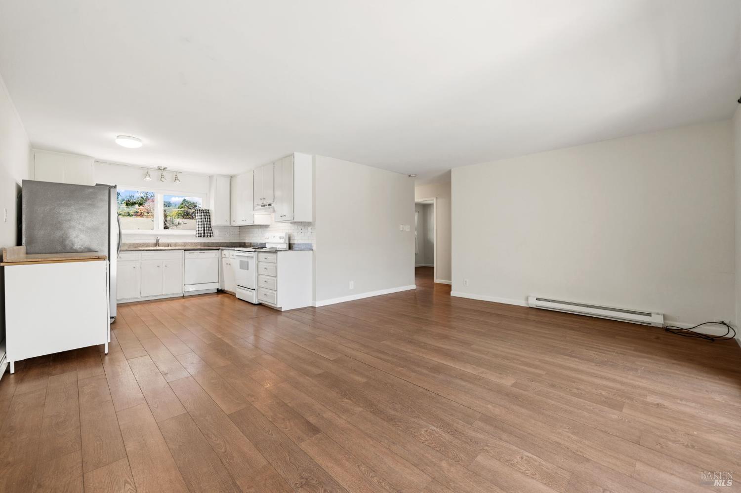 260 Merrydale Road, Unit 5 San Rafael, CA 94903 - Photo 4 of 28