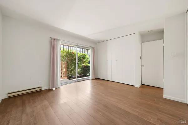 $410,000 | 260 Merrydale Road, Unit 5, San Rafael, CA 94903