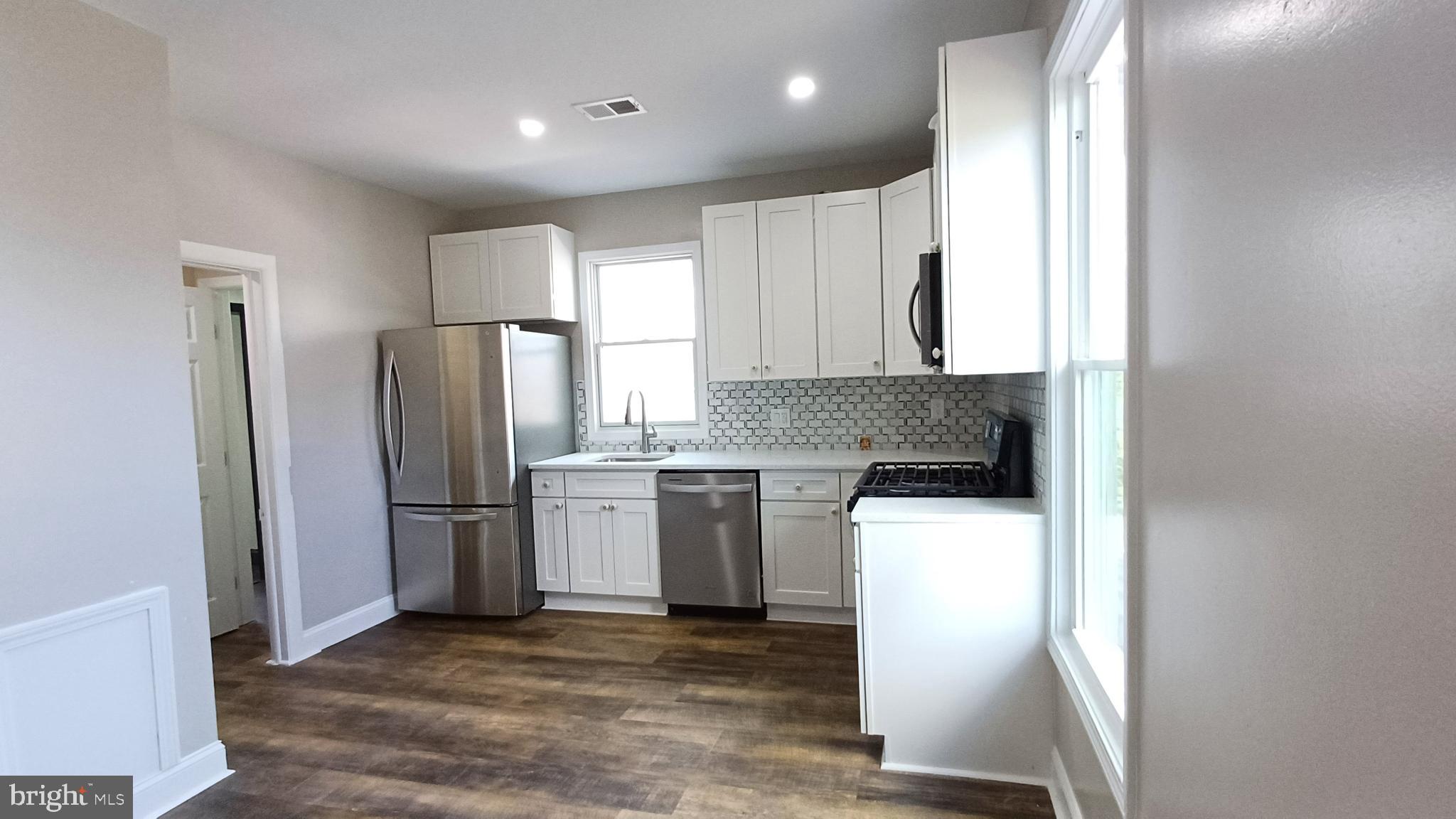 9014 Sudley Road Manassas, VA 20110 - Photo 12 of 34