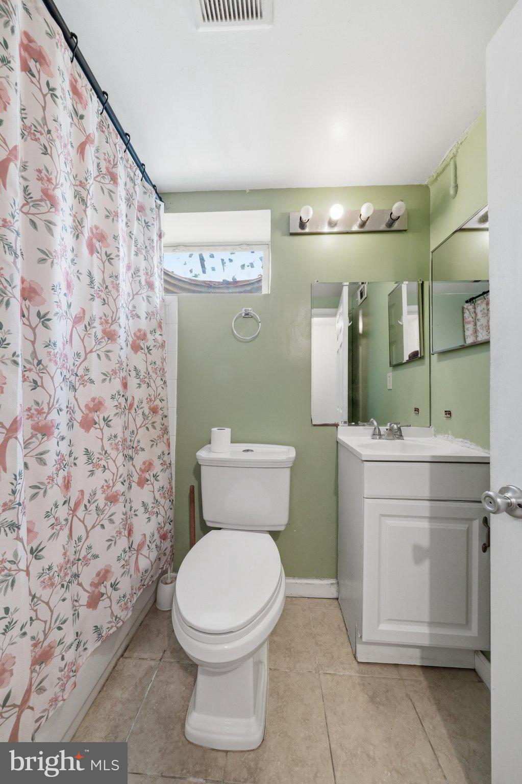 11931 Centerhill Street Silver Spring, MD 20902 - Photo 34 of 45 Basement Full bathroom