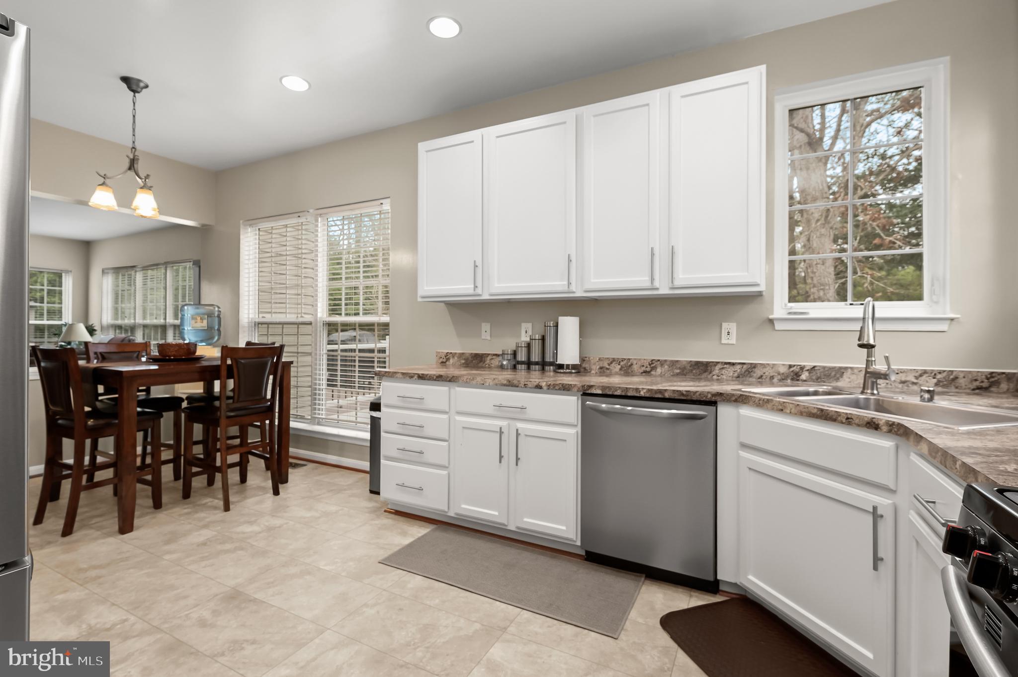 9002 Fox Park Road Clinton, MD 20735 - Photo 13 of 46 Gallery Image 13