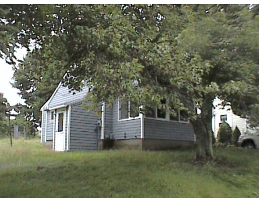 7 Seaview Road Ipswich, MA 01938 - Photo 2 of 5 Gallery Image 2