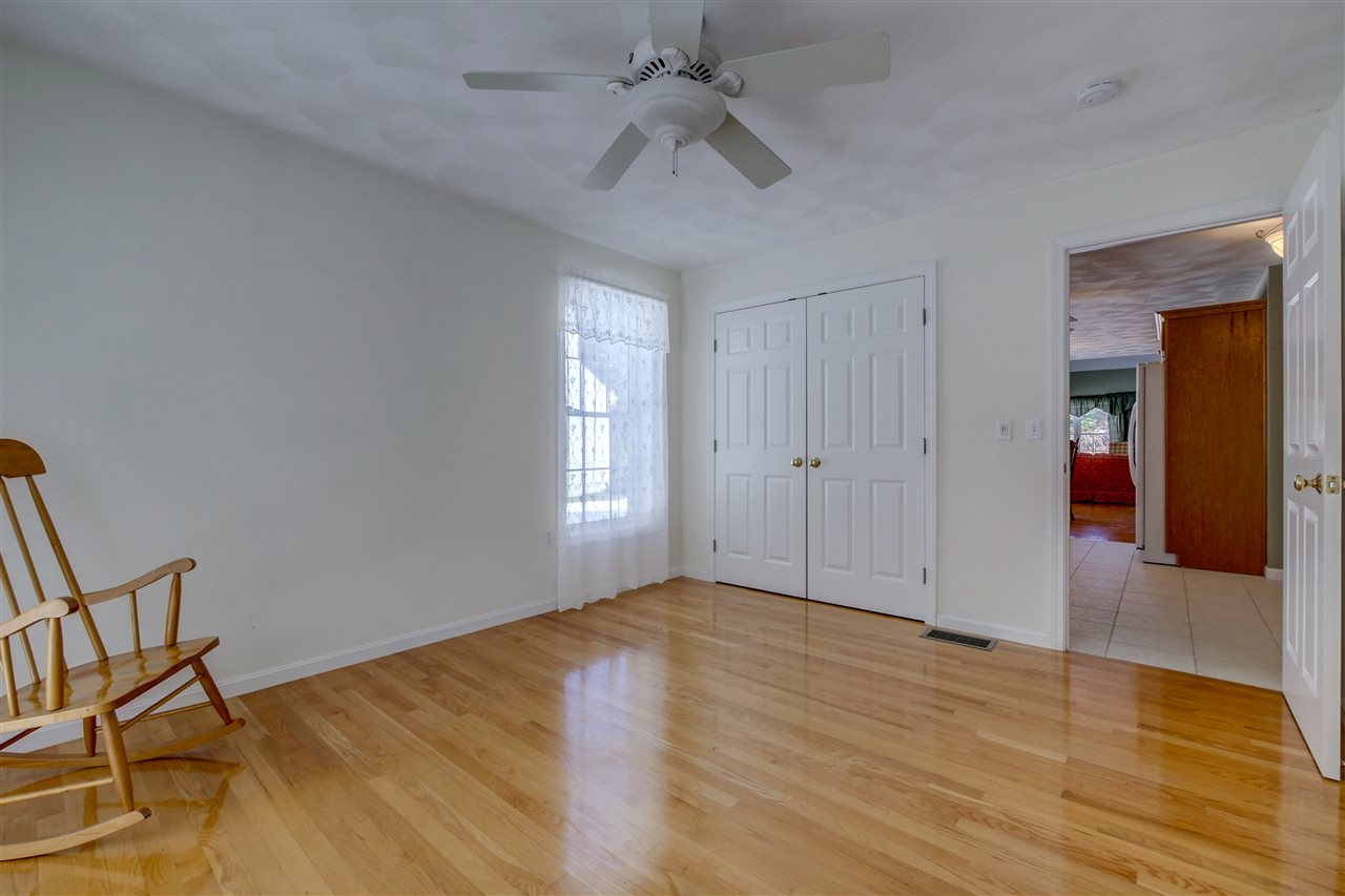 19 Flat Rock Road Windham, NH 03087 - Photo 14 of 22