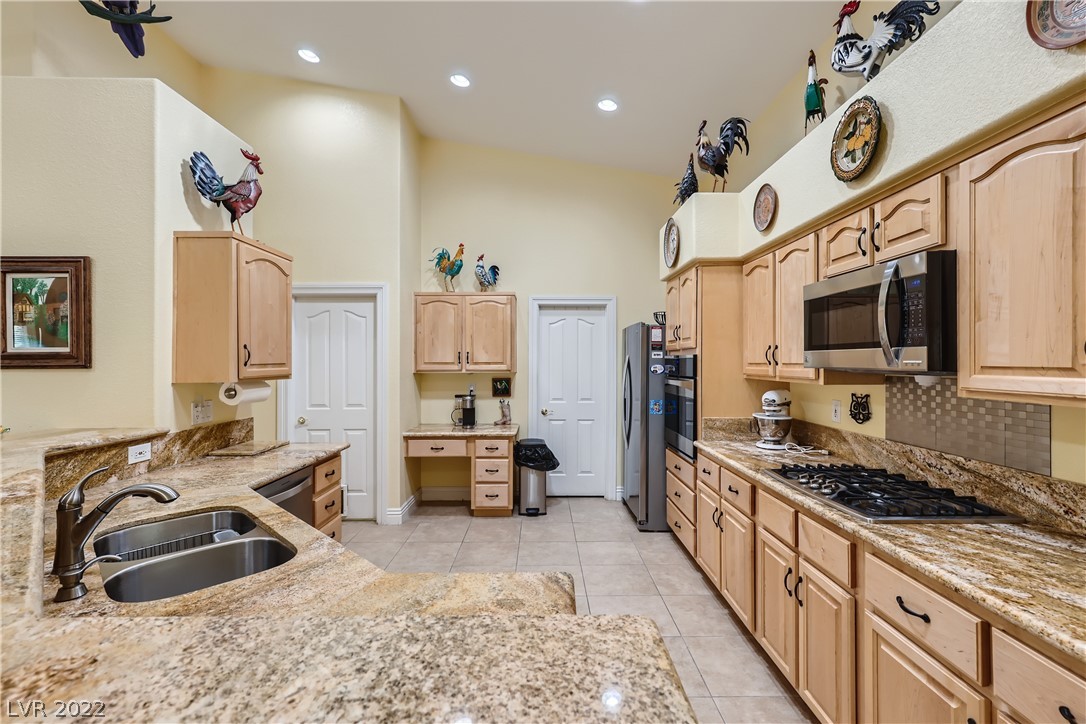 1559 Cattle Ranch Place Henderson, NV 89002 - Photo 17 of 51 Gallery Image 17