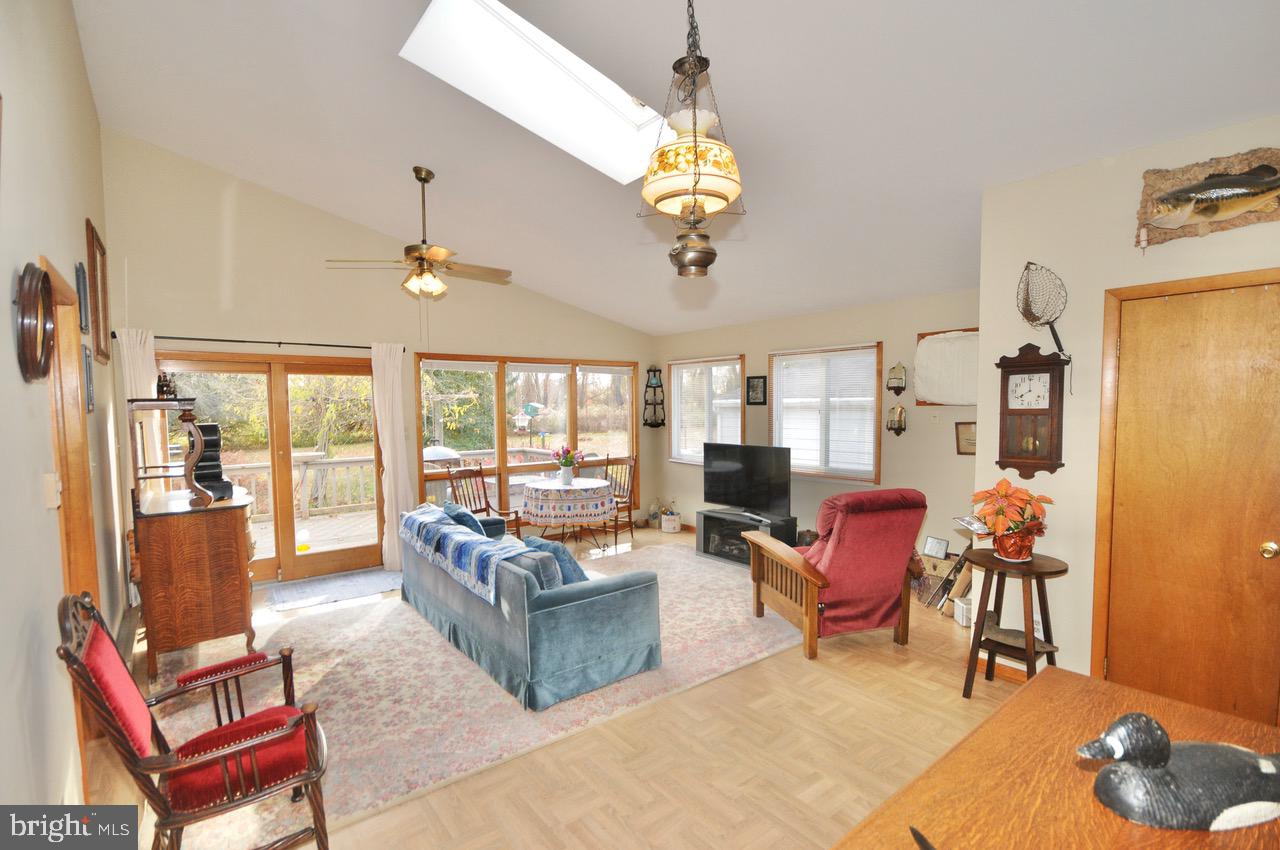2122 Jacksonville Jobstown Road Jobstown, NJ 08041 - Photo 11 of 75 Family Room