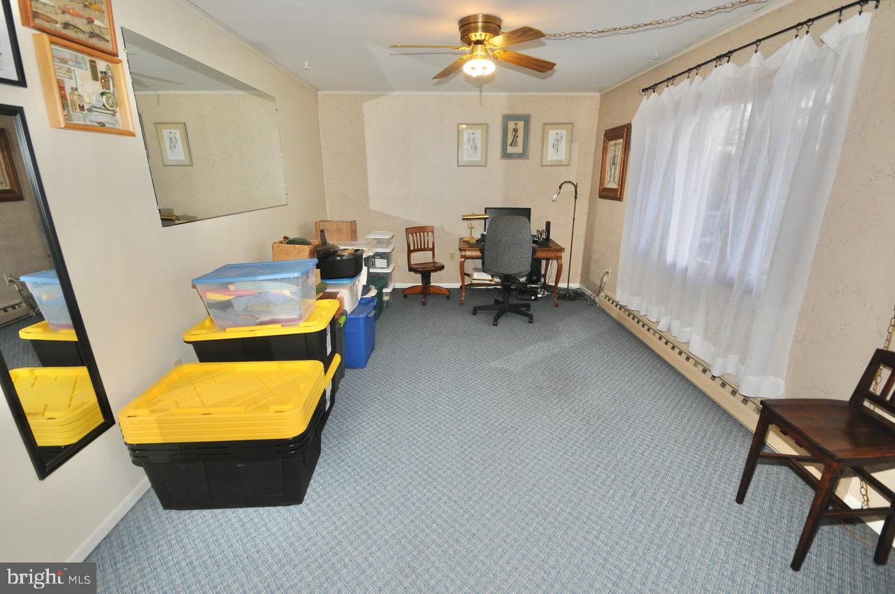 2122 Jacksonville Jobstown Road Jobstown, NJ 08041 - Photo 23 of 75 Living Room