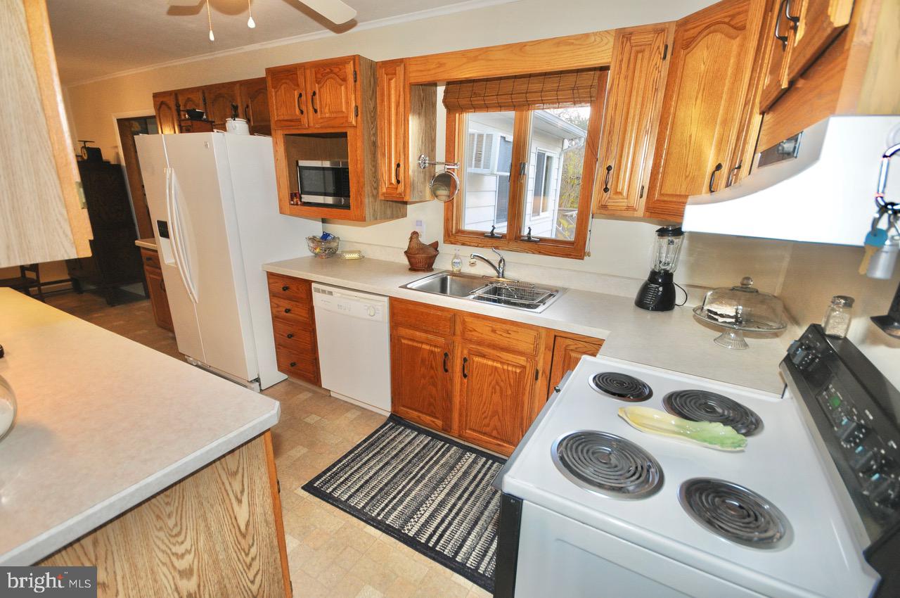 2122 Jacksonville Jobstown Road Jobstown, NJ 08041 - Photo 4 of 75 Kitchen