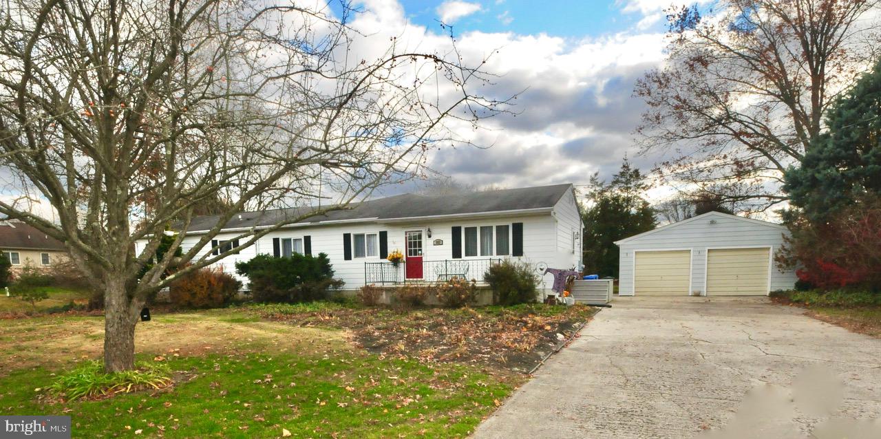 2122 Jacksonville Jobstown Road Jobstown, NJ 08041 - Photo 31 of 75 House and Driveway