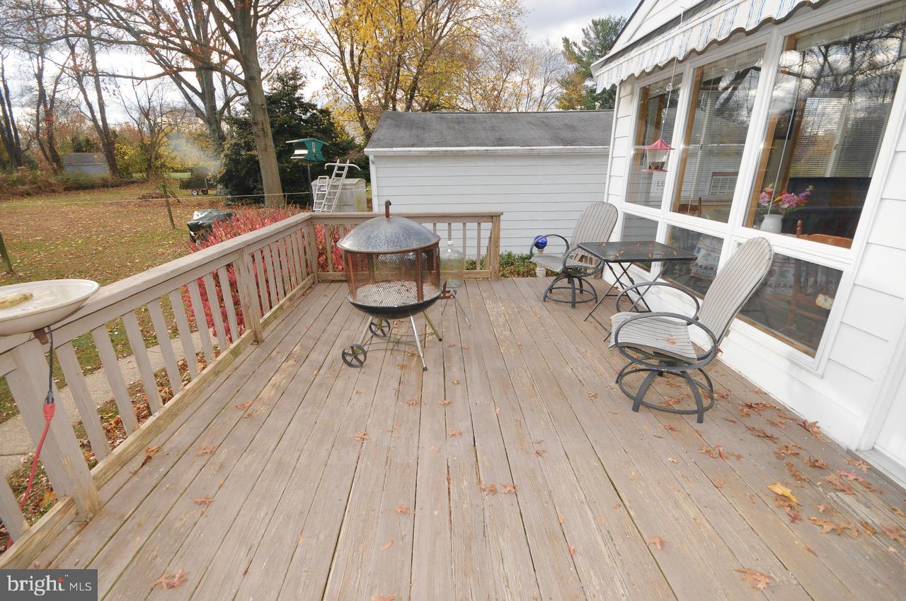 2122 Jacksonville Jobstown Road Jobstown, NJ 08041 - Photo 5 of 75 Back Deck