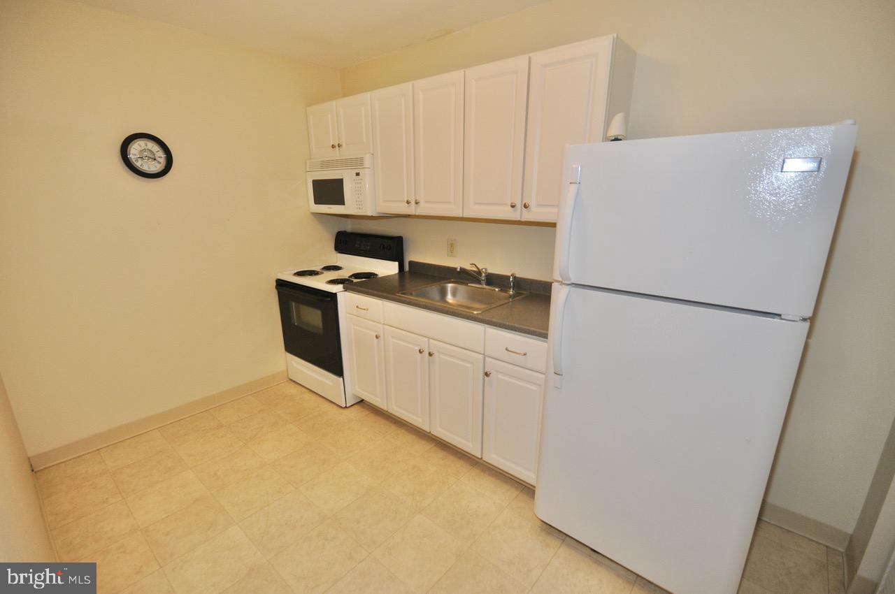 2122 Jacksonville Jobstown Road Jobstown, NJ 08041 - Photo 50 of 75 Apartment: Kitchen