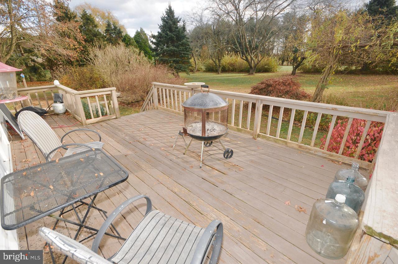 2122 Jacksonville Jobstown Road Jobstown, NJ 08041 - Photo 6 of 75 Back Deck