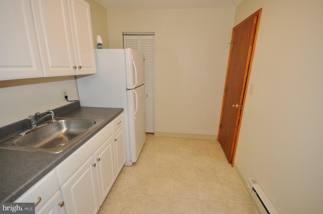 2122 Jacksonville Jobstown Road Jobstown, NJ 08041 - Photo 52 of 75 Apartment: Kitchen
