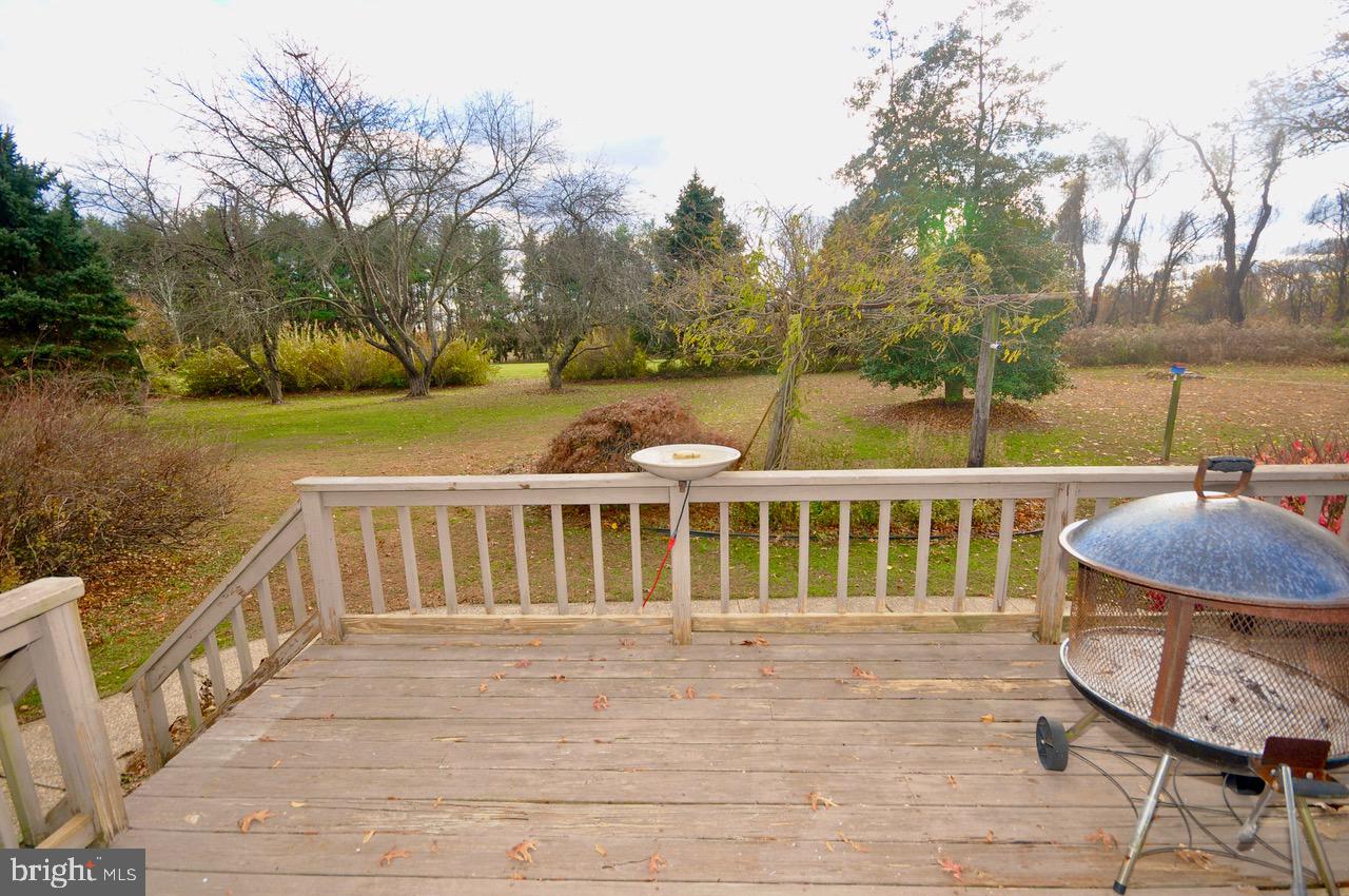 2122 Jacksonville Jobstown Road Jobstown, NJ 08041 - Photo 7 of 75 Back Deck