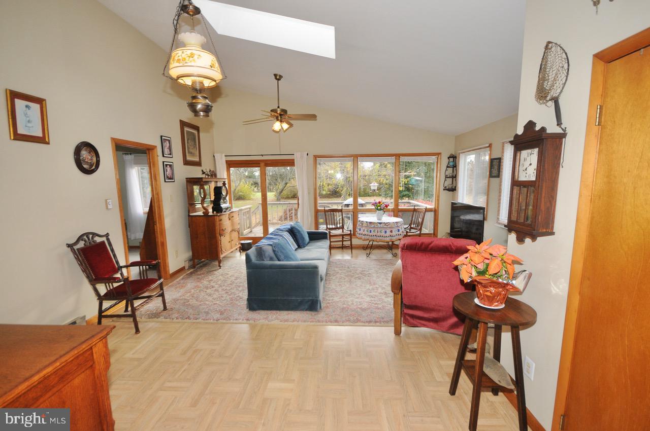 2122 Jacksonville Jobstown Road Jobstown, NJ 08041 - Photo 10 of 75 Family Room