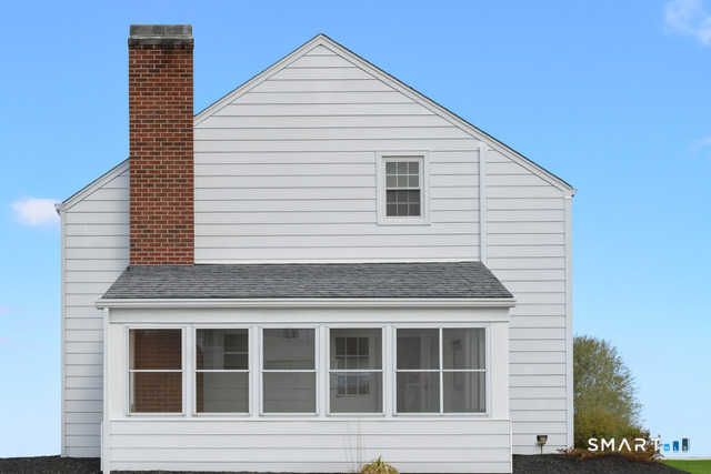 75 Colonial Drive Hamden, CT 06518 - Photo 2 of 6