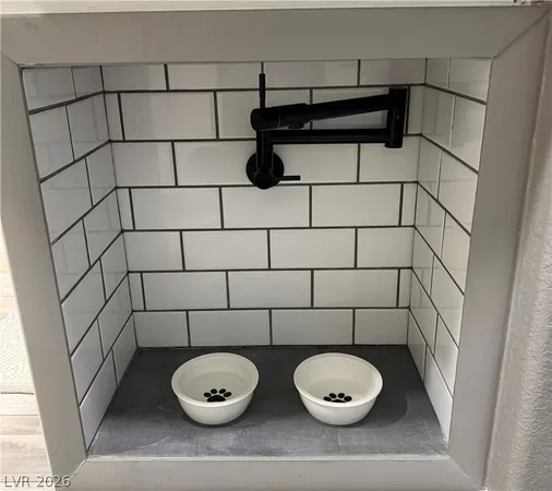 $3,000 | 7758 Meng Court, Las Vegas, NV 89113