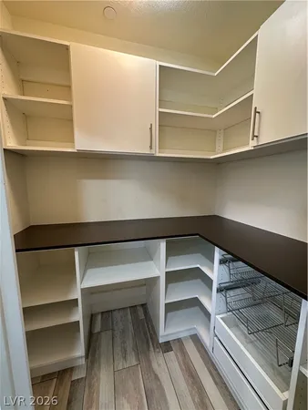 $3,000 | 7758 Meng Court, Las Vegas, NV 89113