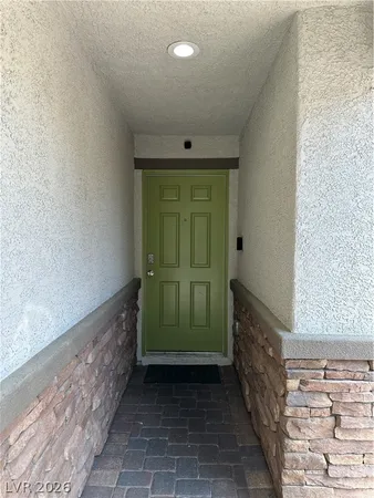 $3,000 | 7758 Meng Court, Las Vegas, NV 89113