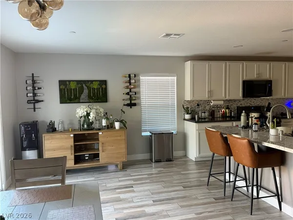 $3,000 | 7758 Meng Court, Las Vegas, NV 89113