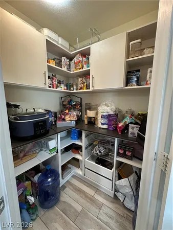 $3,000 | 7758 Meng Court, Las Vegas, NV 89113